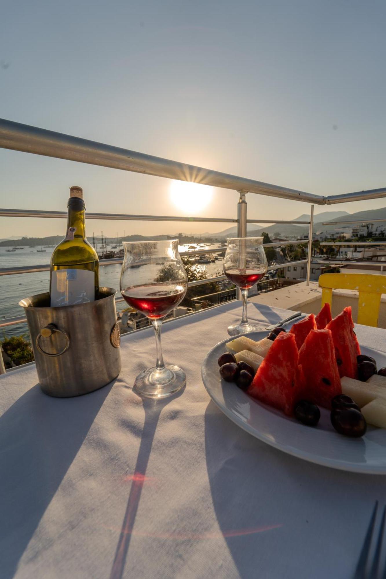 Mia Hill Suites Bodrum Exteriör bild