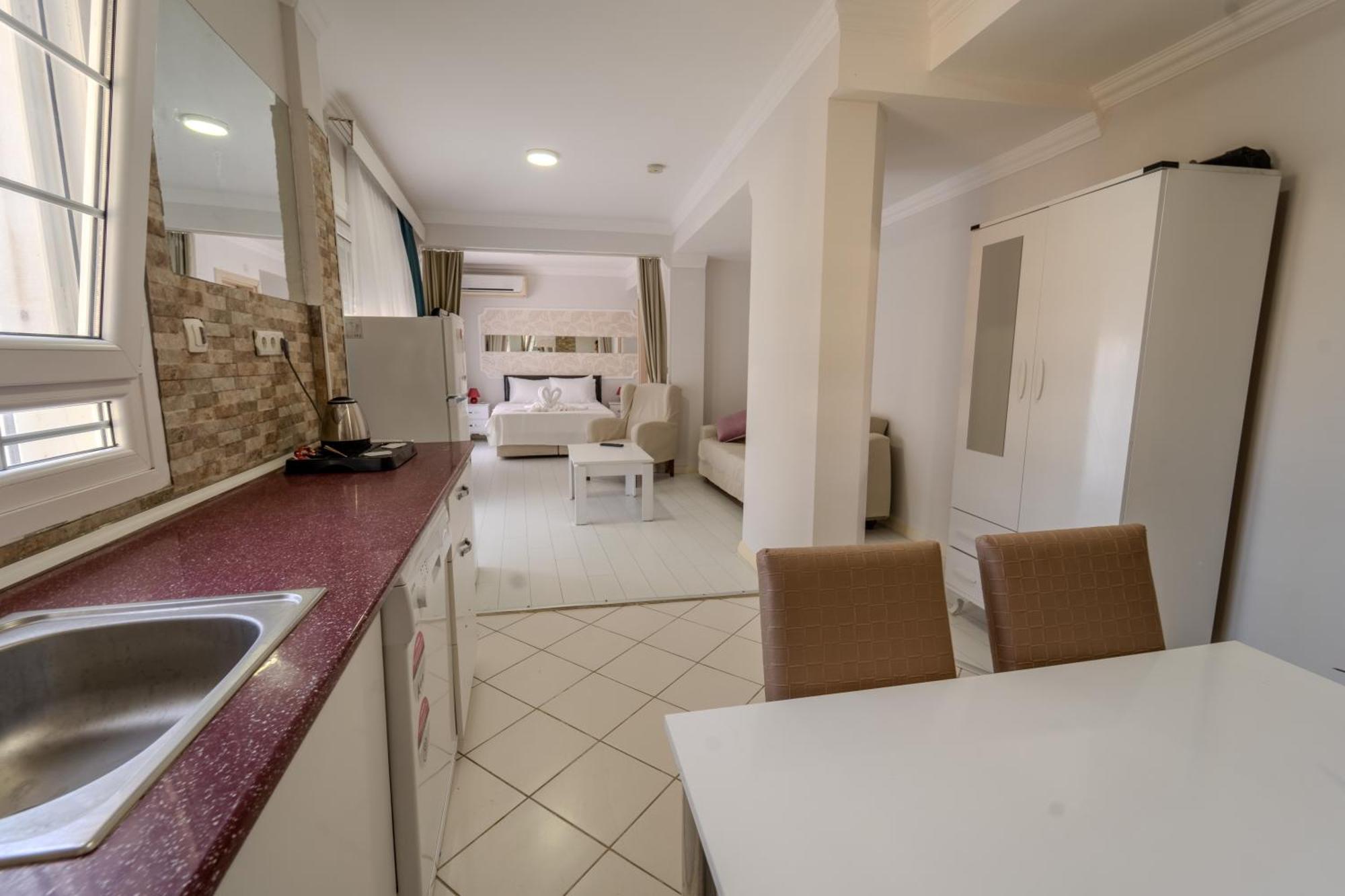 Mia Hill Suites Bodrum Exteriör bild