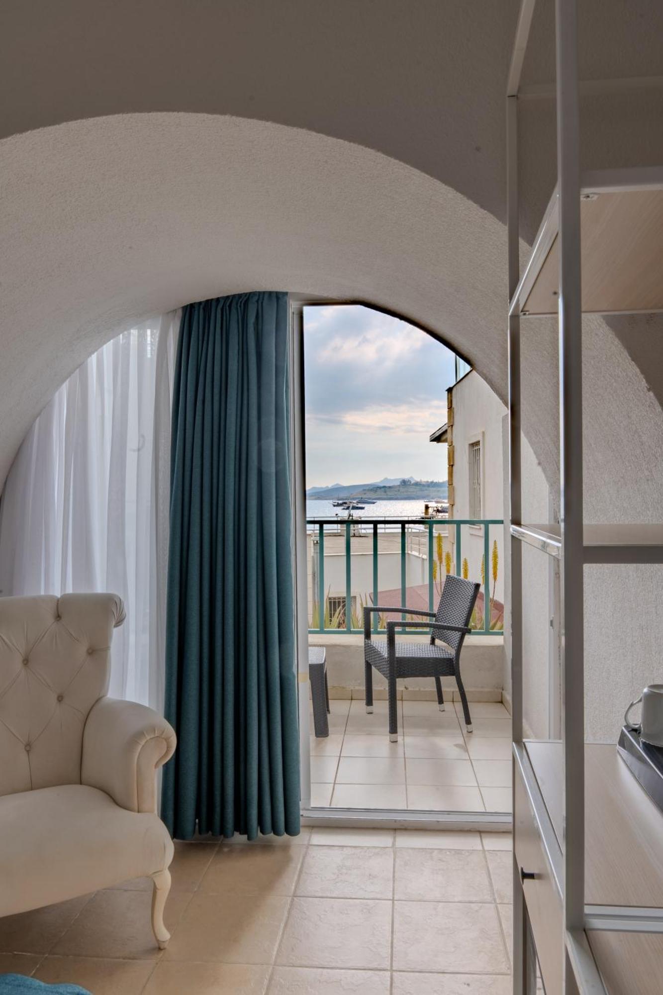 Mia Hill Suites Bodrum Exteriör bild